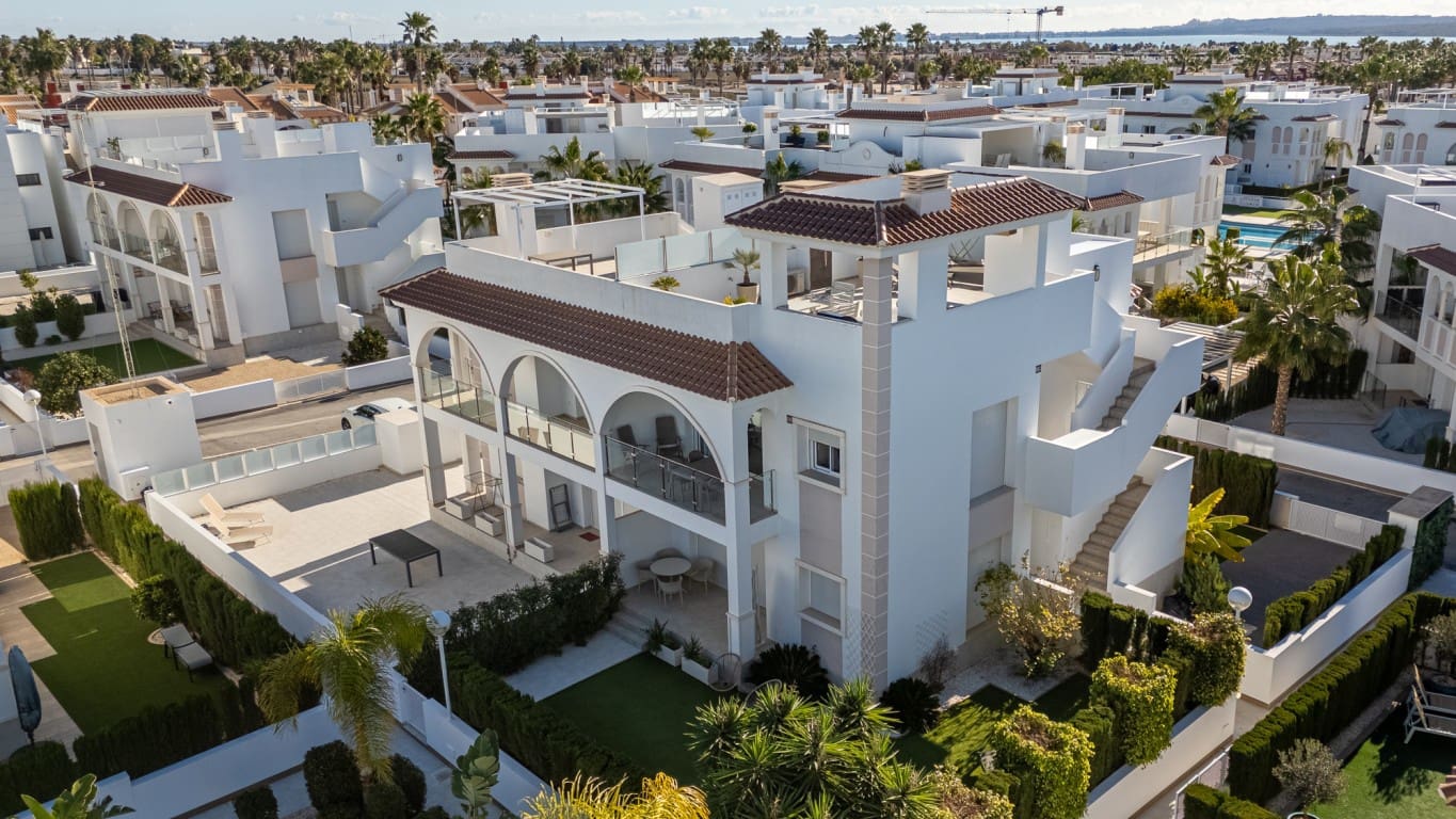 2 sovrum Takvåning till salu i Ciudad Quesada med pool - 318 900 € (Ref: 8706714)