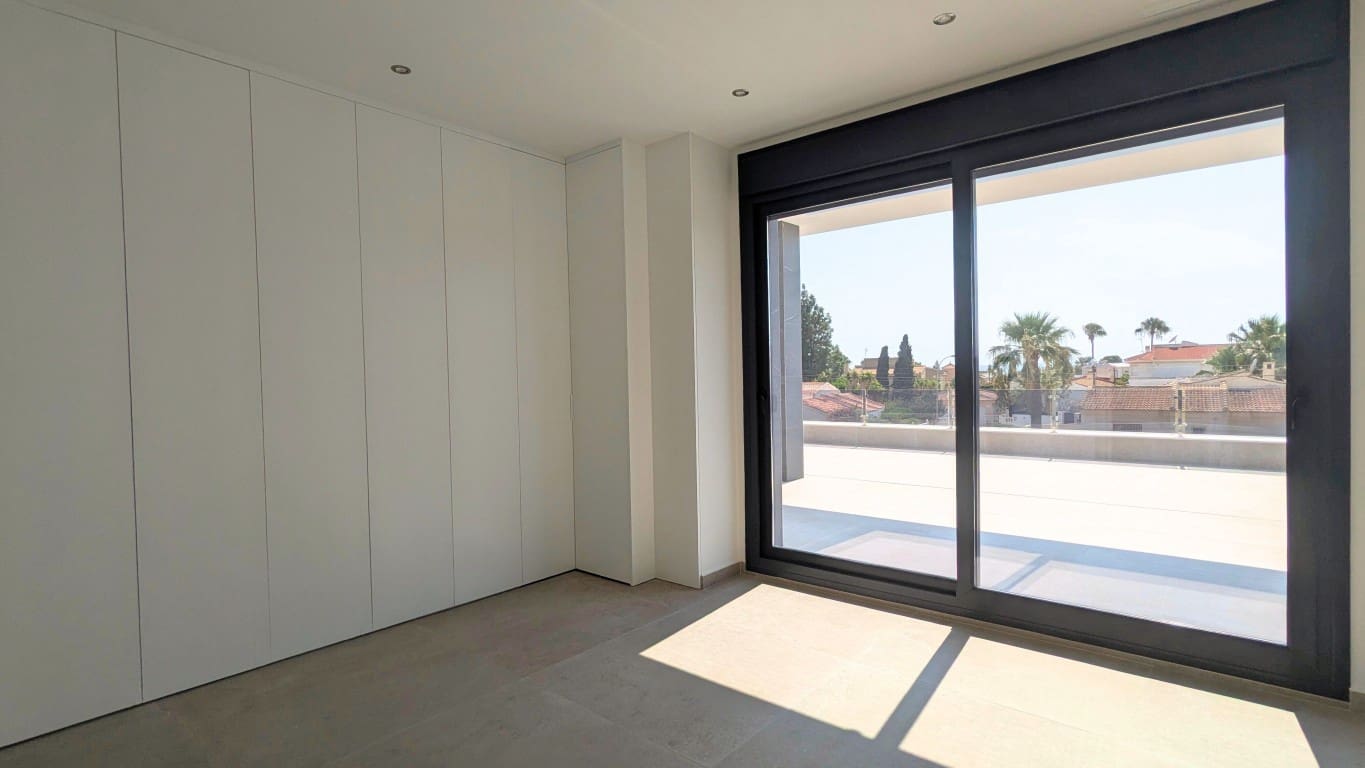 3 sovrum Villa till salu i Ciudad Quesada med pool garage - 799 900 € (Ref: 9189796)