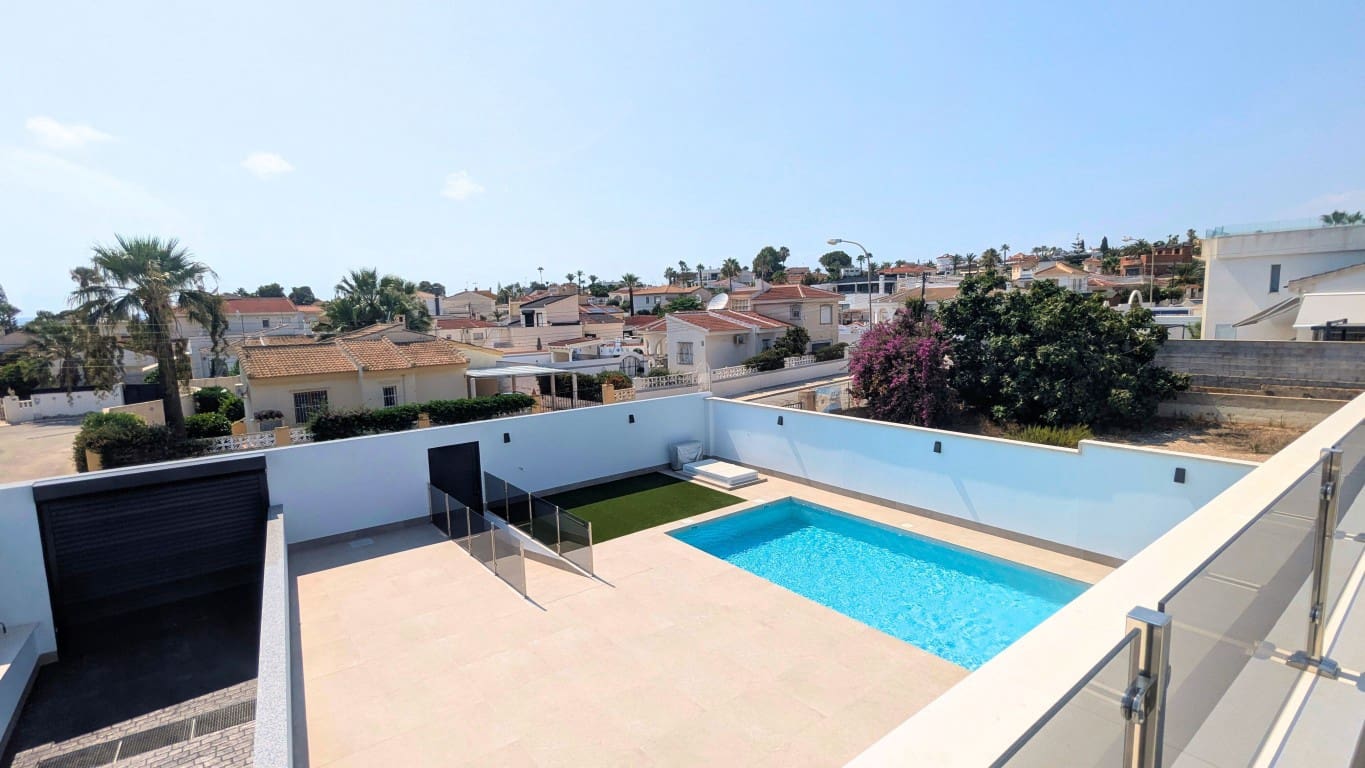 3 sovrum Villa till salu i Ciudad Quesada med pool garage - 799 900 € (Ref: 9189796)