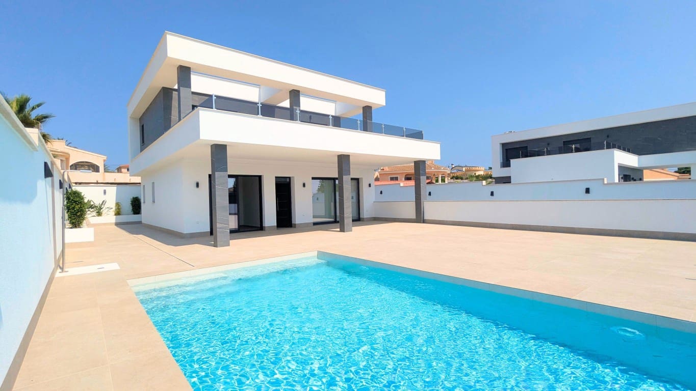 3 sovrum Villa till salu i Ciudad Quesada med pool garage - 799 900 € (Ref: 9189796)