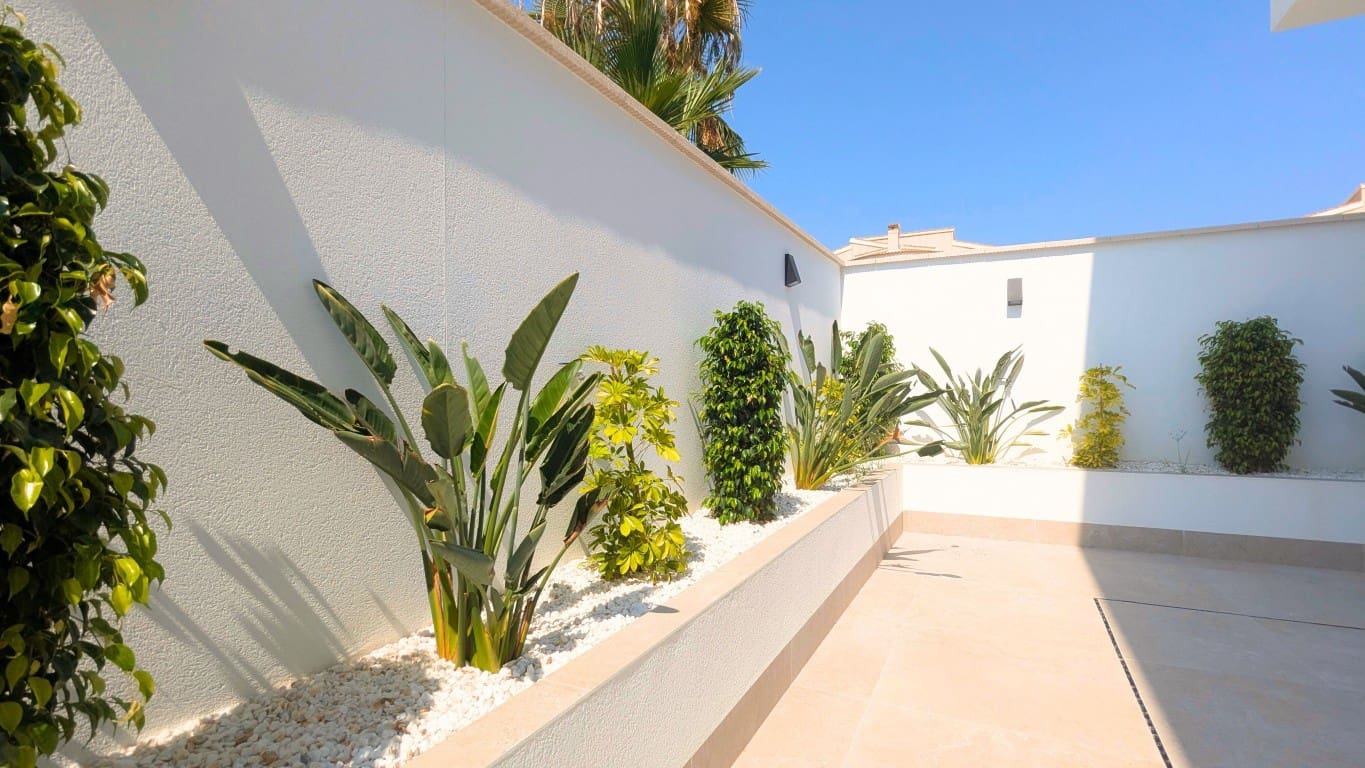 3 sovrum Villa till salu i Ciudad Quesada med pool garage - 799 900 € (Ref: 9189796)