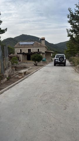 2 bedroom Finca/Country House for sale in Torremanzanas - € 220,000 (Ref: 9235501)