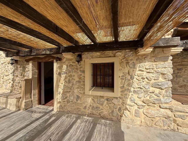 2 bedroom Finca/Country House for sale in Torremanzanas - € 220,000 (Ref: 9235501)