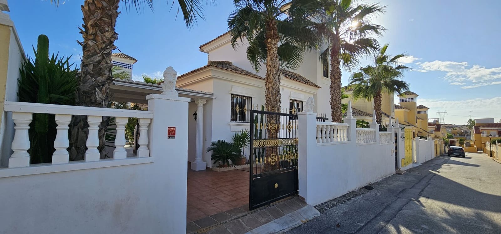 4 soveværelse Villa til salg i Lo Crispin med swimmingpool - € 385.000 (Ref: 9306919)