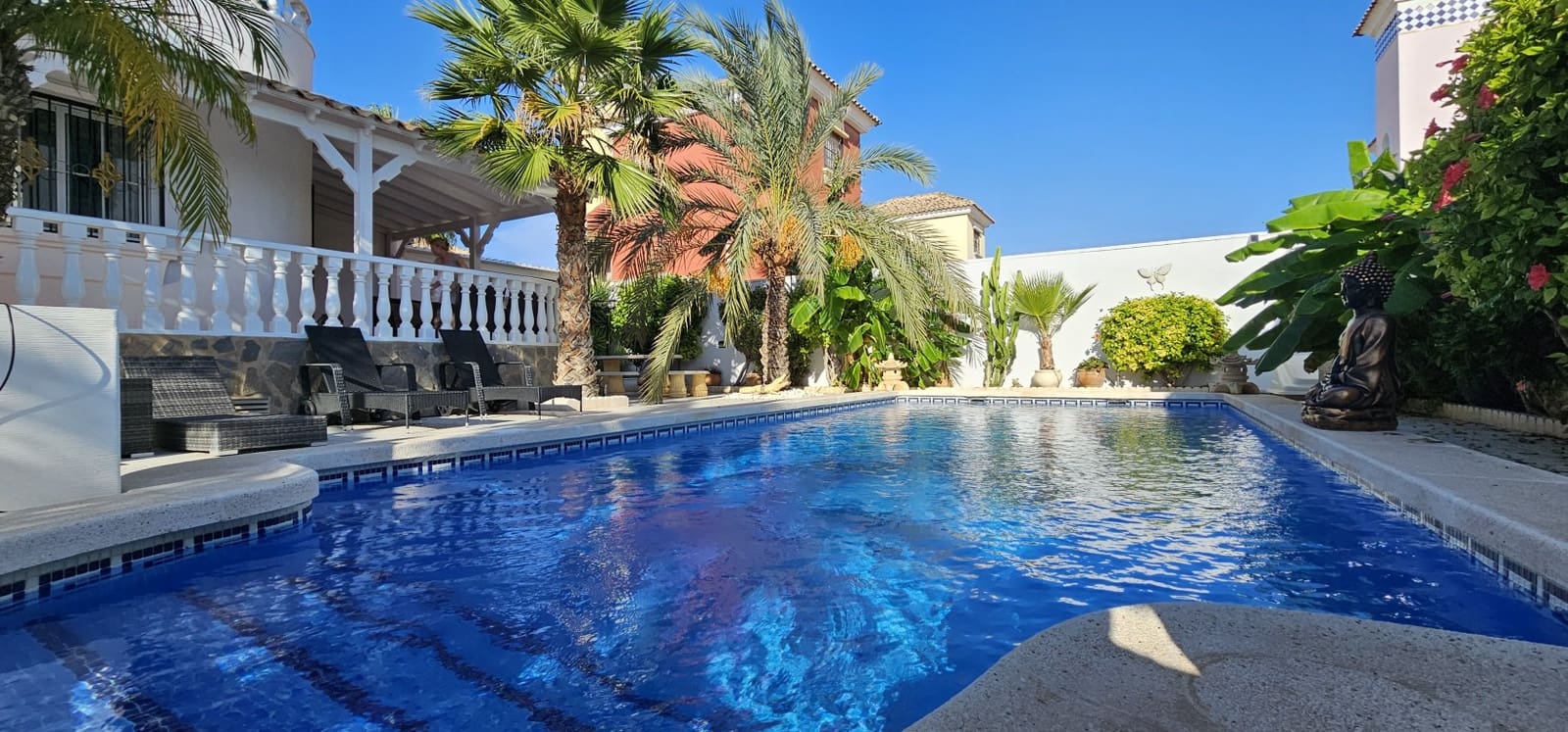 4 soveværelse Villa til salg i Lo Crispin med swimmingpool - € 385.000 (Ref: 9306919)