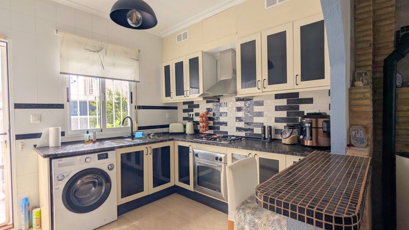 3 sovrum Villa till salu i Lo Crispin med pool - 220 000 € (Ref: 9311419)