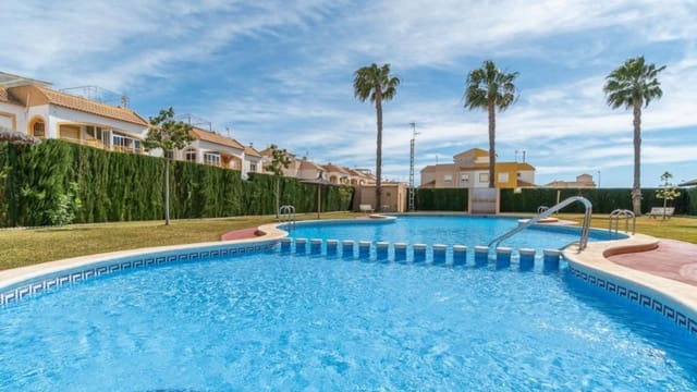 2 soverom Penthouse til salgs i El Chaparral - La Siesta - La Torreta, Torrevieja med svømmebasseng - € 119 000 (Ref: 9313975)