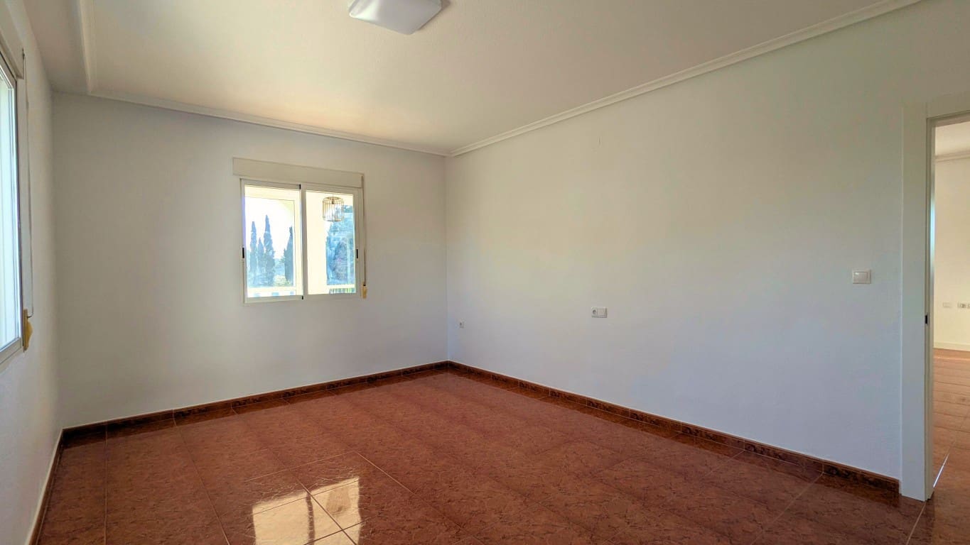 4 slaapkamer Villa te koop in Dolores met zwembad garage - € 560.000 (Ref: 9405835)