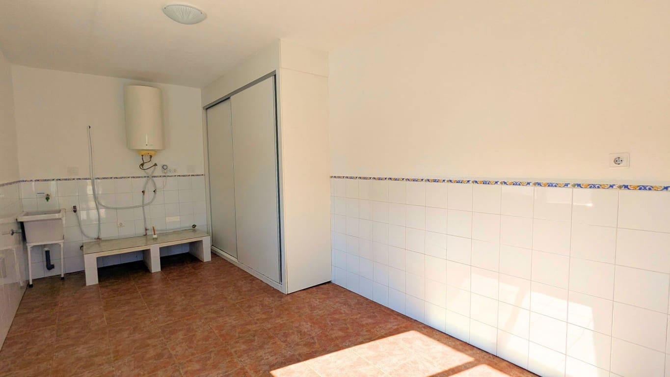 4 slaapkamer Villa te koop in Dolores met zwembad garage - € 560.000 (Ref: 9405835)