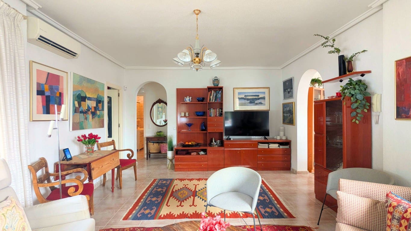 4 bedroom Villa for sale in Ciudad Quesada with pool garage - € 490,000 (Ref: 9405836)