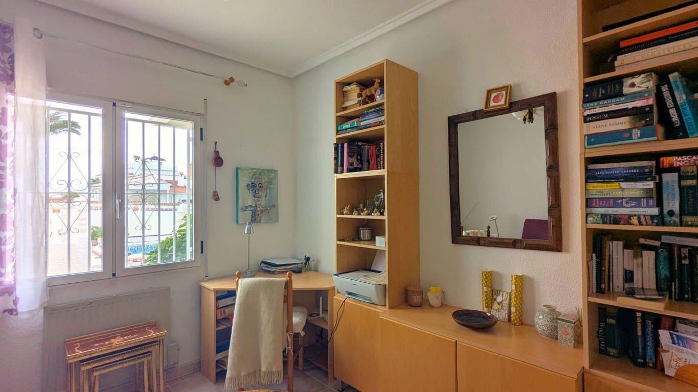 4 bedroom Villa for sale in Ciudad Quesada with pool garage - € 490,000 (Ref: 9405836)