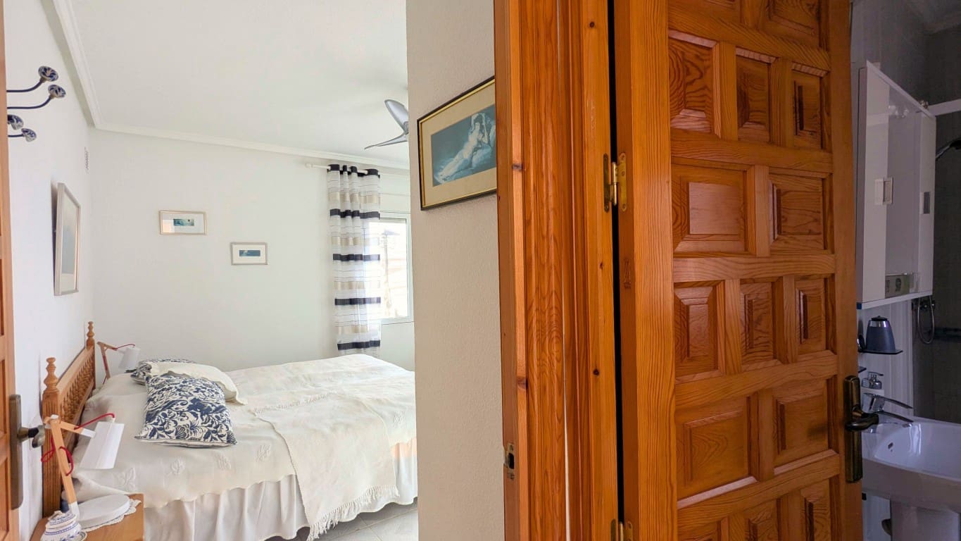 4 bedroom Villa for sale in Ciudad Quesada with pool garage - € 490,000 (Ref: 9405836)