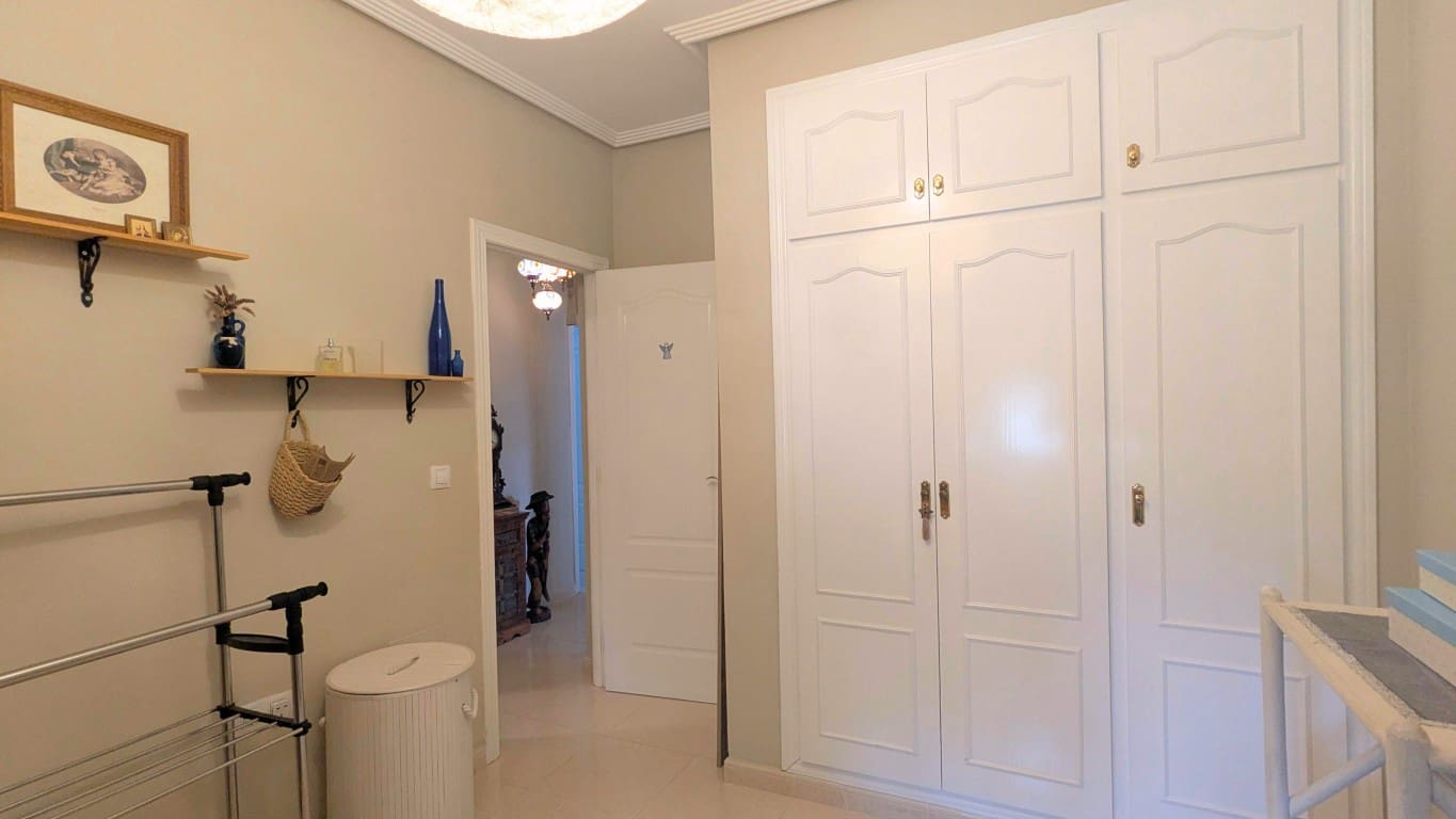 3 sovrum Villa till salu i Catral med pool - 295 000 € (Ref: 9405837)