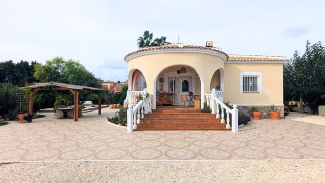 3 sovrum Villa till salu i Catral med pool - 295 000 € (Ref: 9405837)