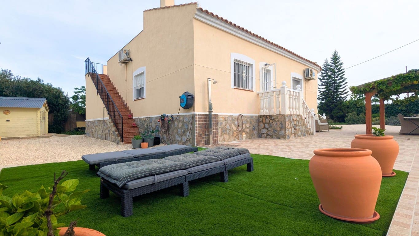 3 sovrum Villa till salu i Catral med pool - 295 000 € (Ref: 9405837)