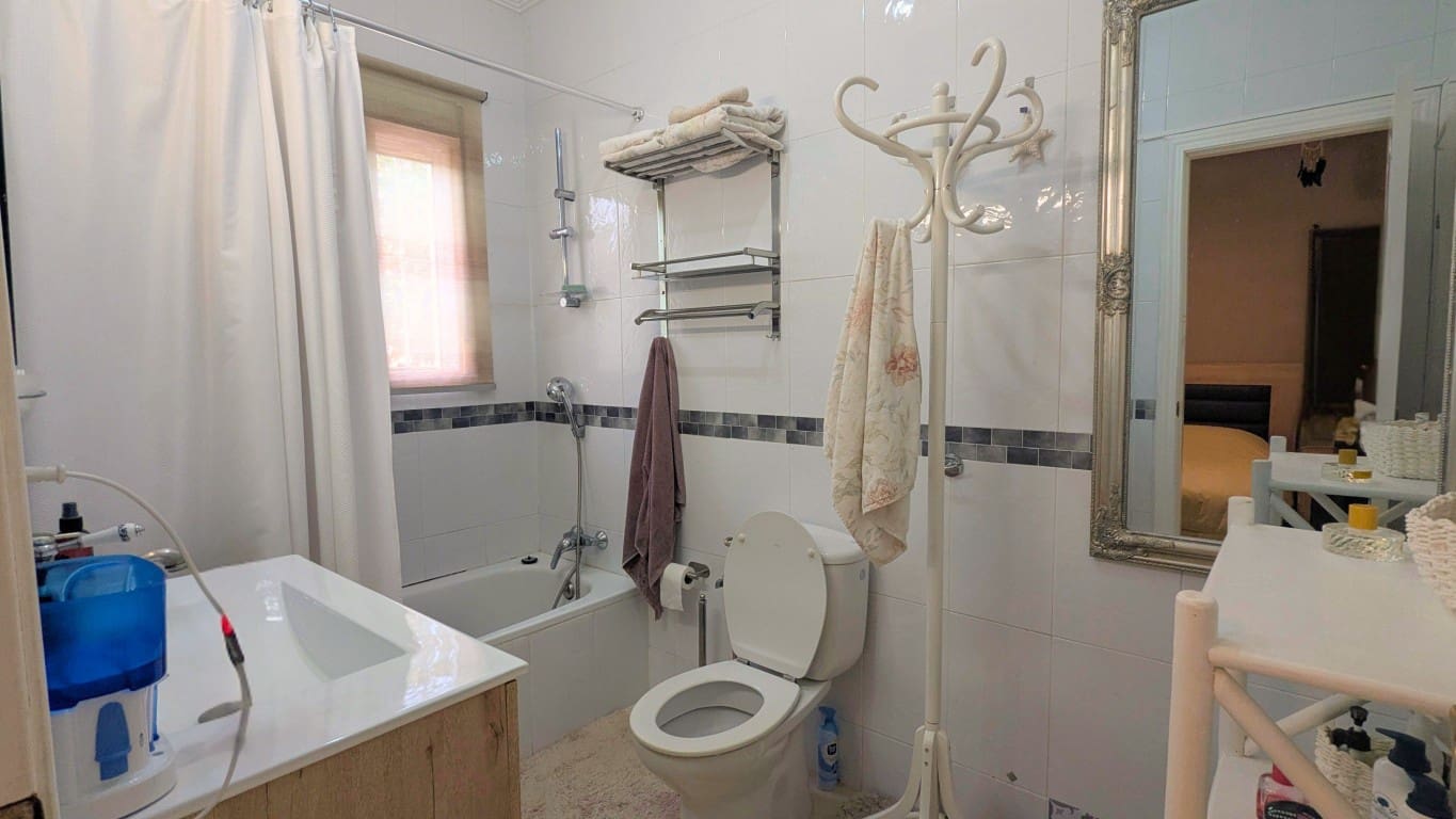 3 sovrum Villa till salu i Catral med pool - 295 000 € (Ref: 9405837)