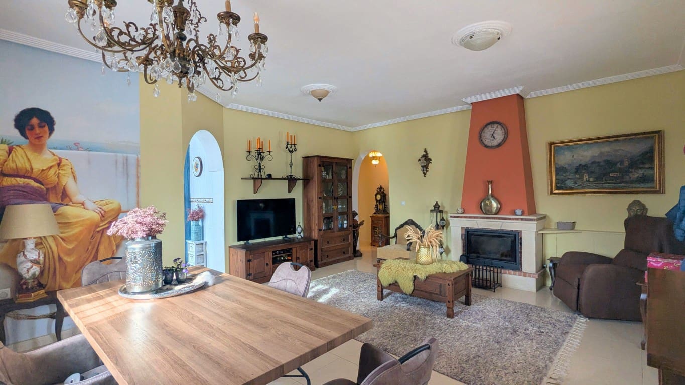 3 sovrum Villa till salu i Catral med pool - 295 000 € (Ref: 9405837)