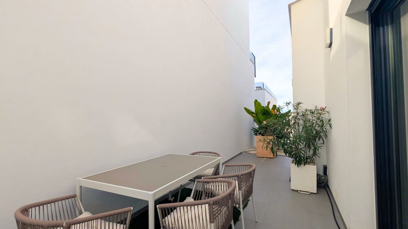 3 Zimmer Villa zu verkaufen in Benijofar mit Pool - 379.900 € (Ref: 9405838)