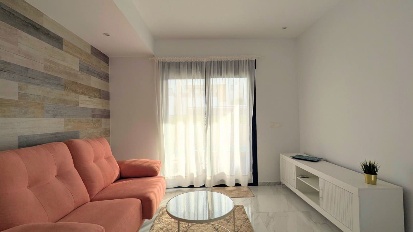 3 Zimmer Villa zu verkaufen in Benijofar mit Pool - 379.900 € (Ref: 9405838)