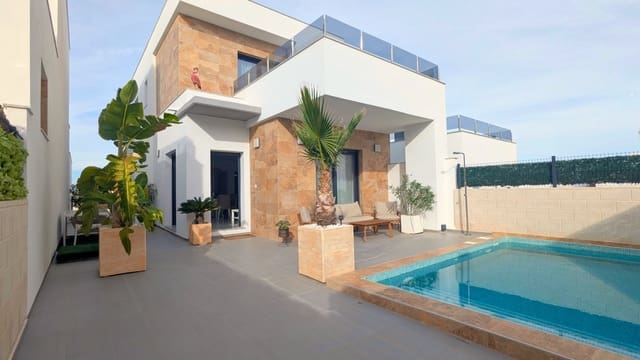 3 Zimmer Villa zu verkaufen in Benijófar mit Pool - 379.900 € (Ref: 9405838)