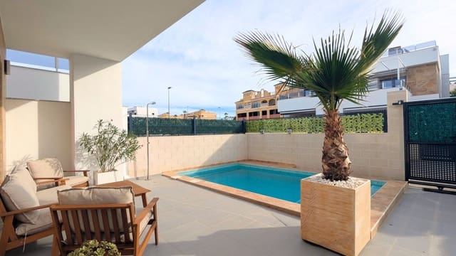 3 Zimmer Villa zu verkaufen in Benijófar mit Pool - 379.900 € (Ref: 9405838)