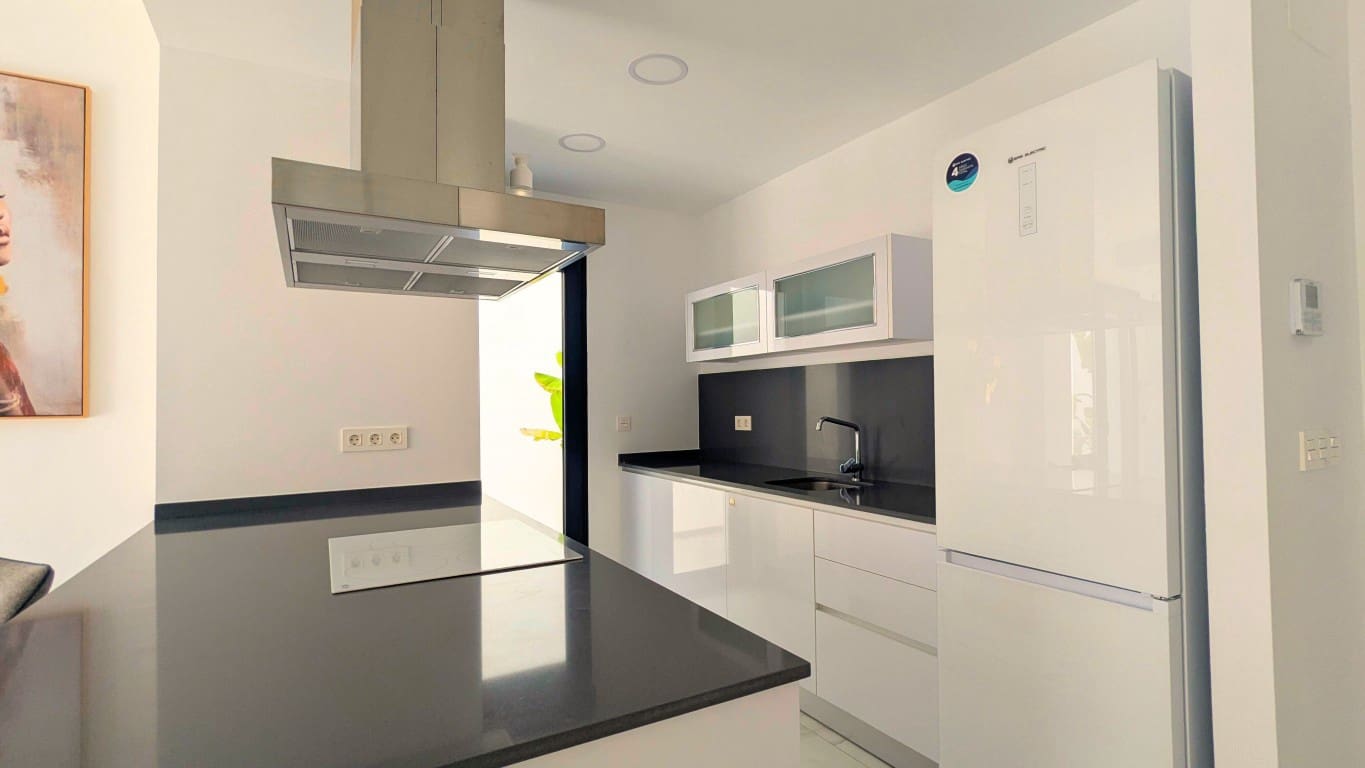 3 Zimmer Villa zu verkaufen in Benijofar mit Pool - 379.900 € (Ref: 9405838)