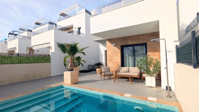 3 Zimmer Villa zu verkaufen in Benijófar mit Pool - 379.900 € (Ref: 9405838)