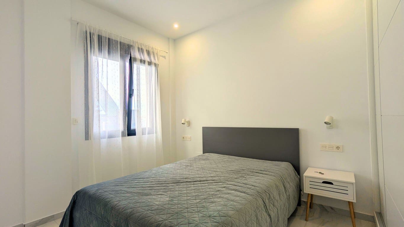 3 Zimmer Villa zu verkaufen in Benijofar mit Pool - 379.900 € (Ref: 9405838)