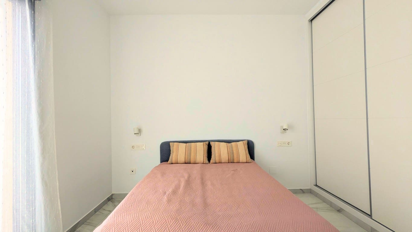 3 Zimmer Villa zu verkaufen in Benijofar mit Pool - 379.900 € (Ref: 9405838)