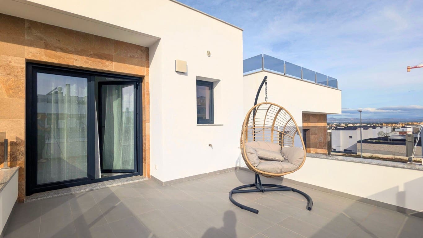 3 Zimmer Villa zu verkaufen in Benijofar mit Pool - 379.900 € (Ref: 9405838)