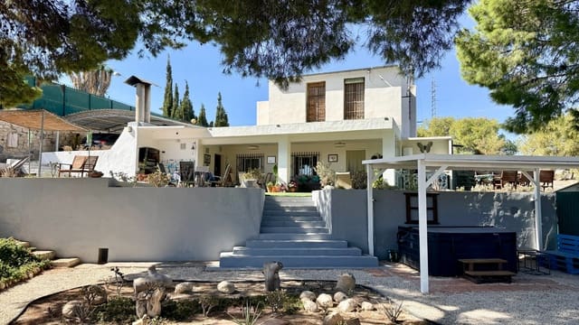 4 soverom Villa til salgs i Peña de las Águilas, Elche / Elx - € 310 000 (Ref: 9405839)