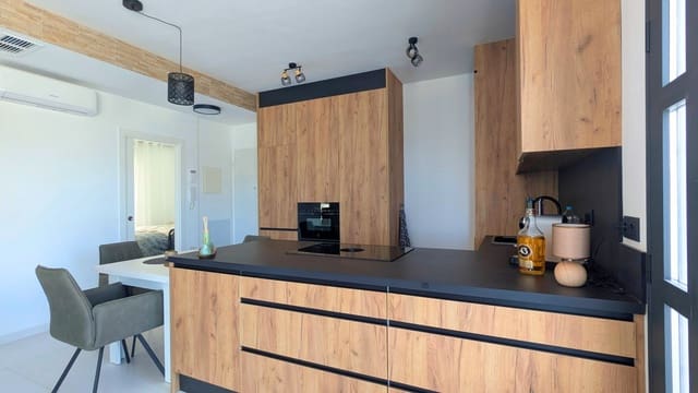 2 soverom Penthouse til salgs i San Miguel de Salinas med svømmebasseng - € 299 000 (Ref: 9418749)