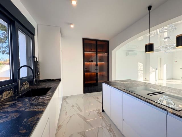 5 quarto Moradia para venda em Ciudad Quesada, Rojales com piscina - 799 000 € (Ref: 9426290)