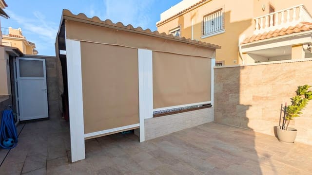 3 soverom Villa til salgs i Ciudad Quesada, Rojales med svømmebasseng - € 296 000 (Ref: 9450139)