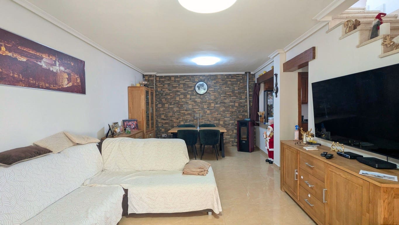 3 soverom Villa til salgs i Ciudad Quesada med svømmebasseng - € 296 000 (Ref: 9450139)