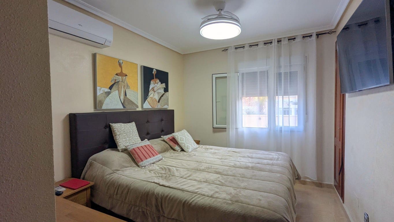 3 soverom Villa til salgs i Ciudad Quesada med svømmebasseng - € 296 000 (Ref: 9450139)