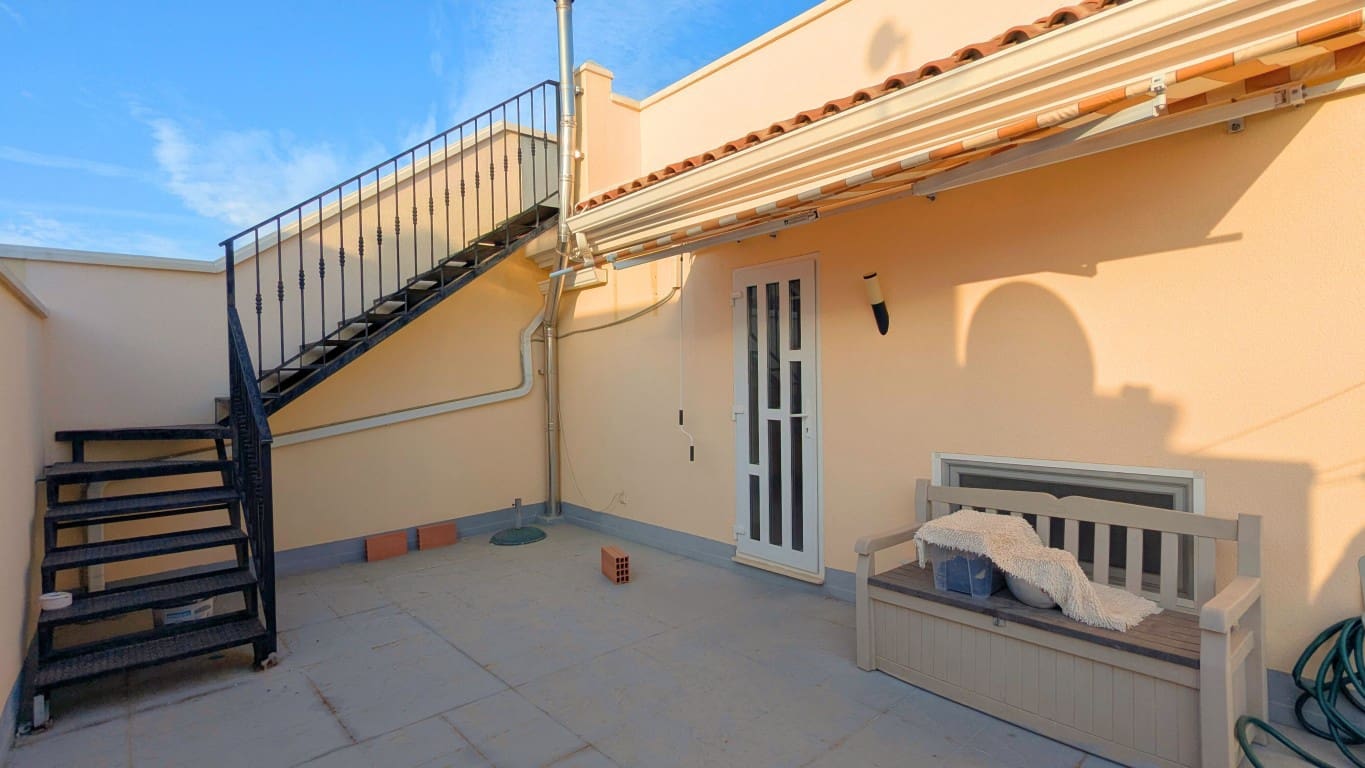 3 soverom Villa til salgs i Ciudad Quesada med svømmebasseng - € 296 000 (Ref: 9450139)