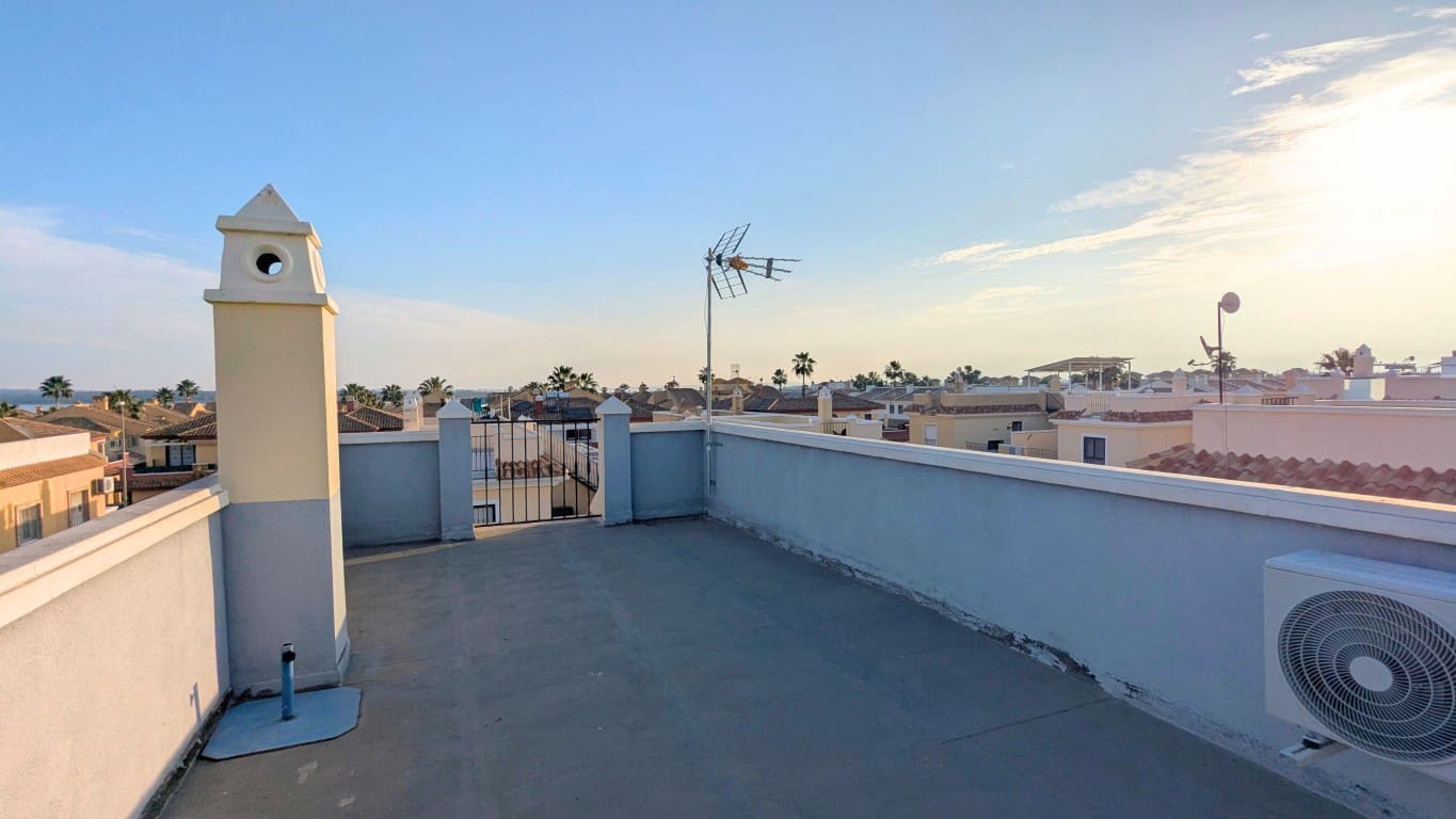 3 soverom Villa til salgs i Ciudad Quesada med svømmebasseng - € 296 000 (Ref: 9450139)