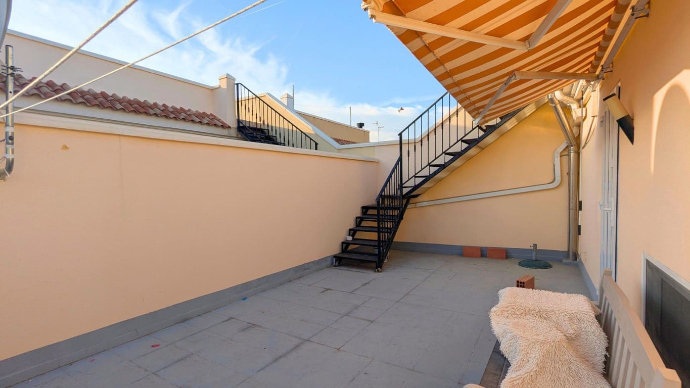 3 soverom Villa til salgs i Ciudad Quesada med svømmebasseng - € 296 000 (Ref: 9450139)