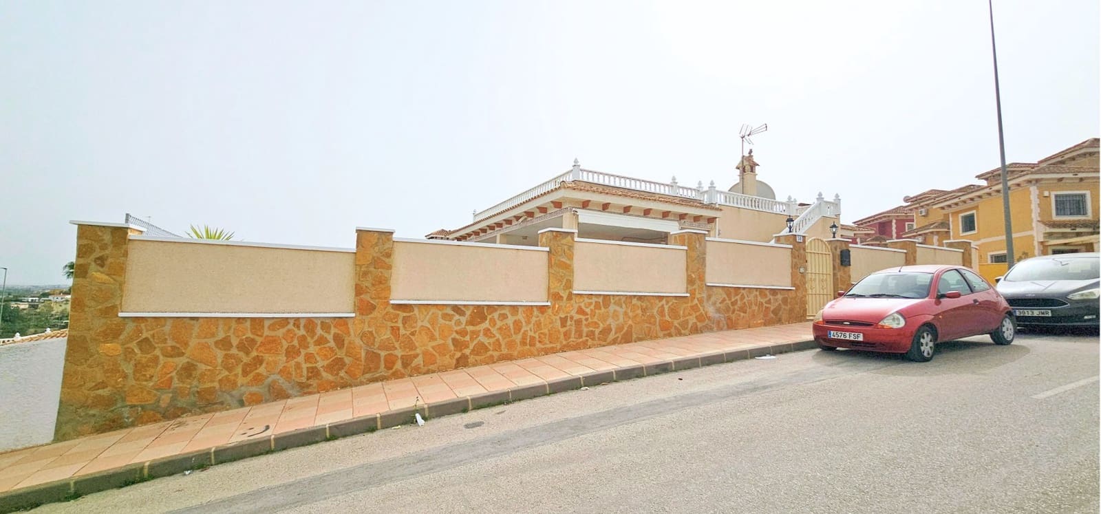 3 soverom Villa til salgs i Bigastro med svømmebasseng - € 285 000 (Ref: 9646318)