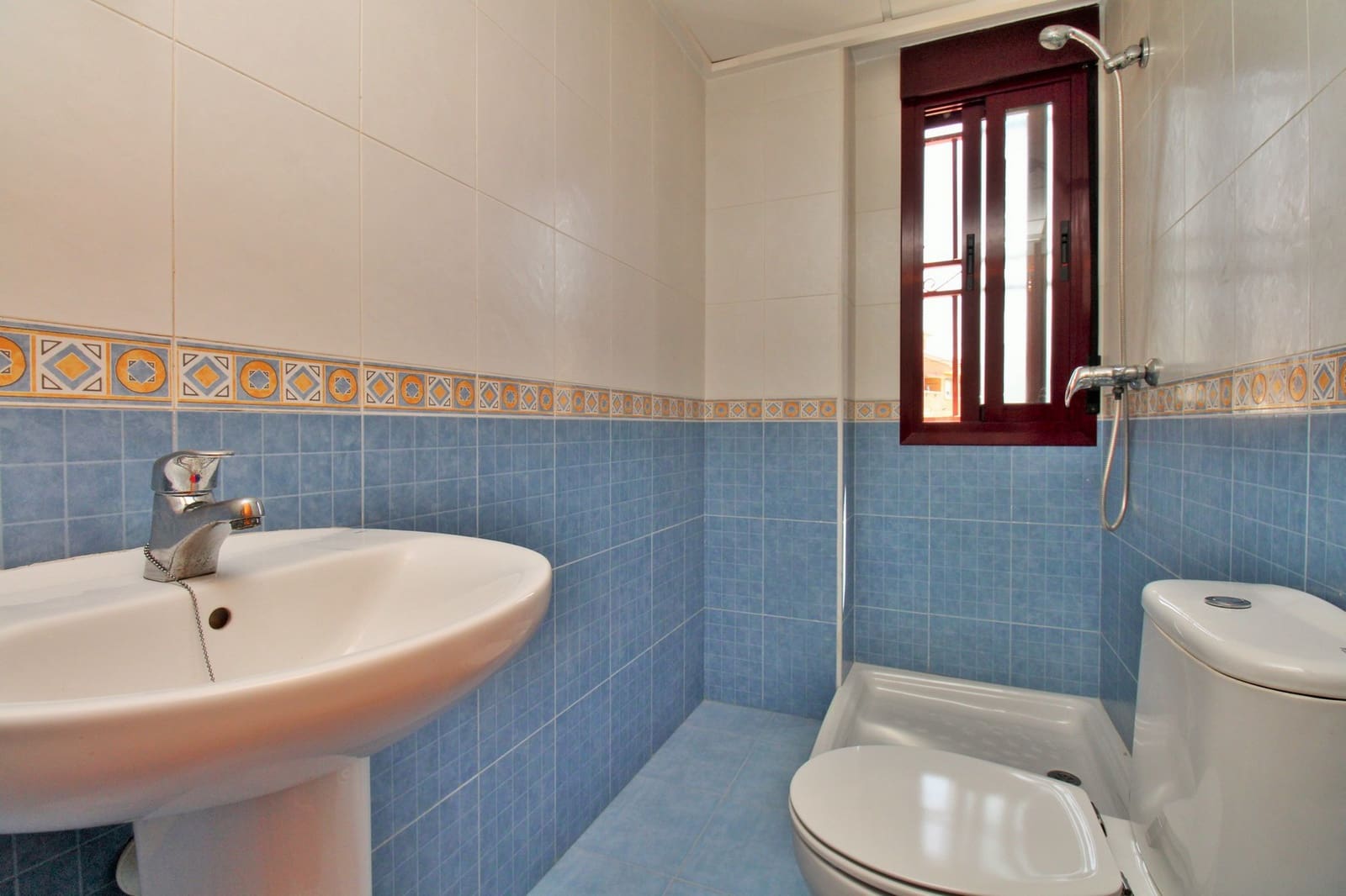 3 slaapkamer Huis te koop in Los Desamparados - € 199.000 (Ref: 9646327)