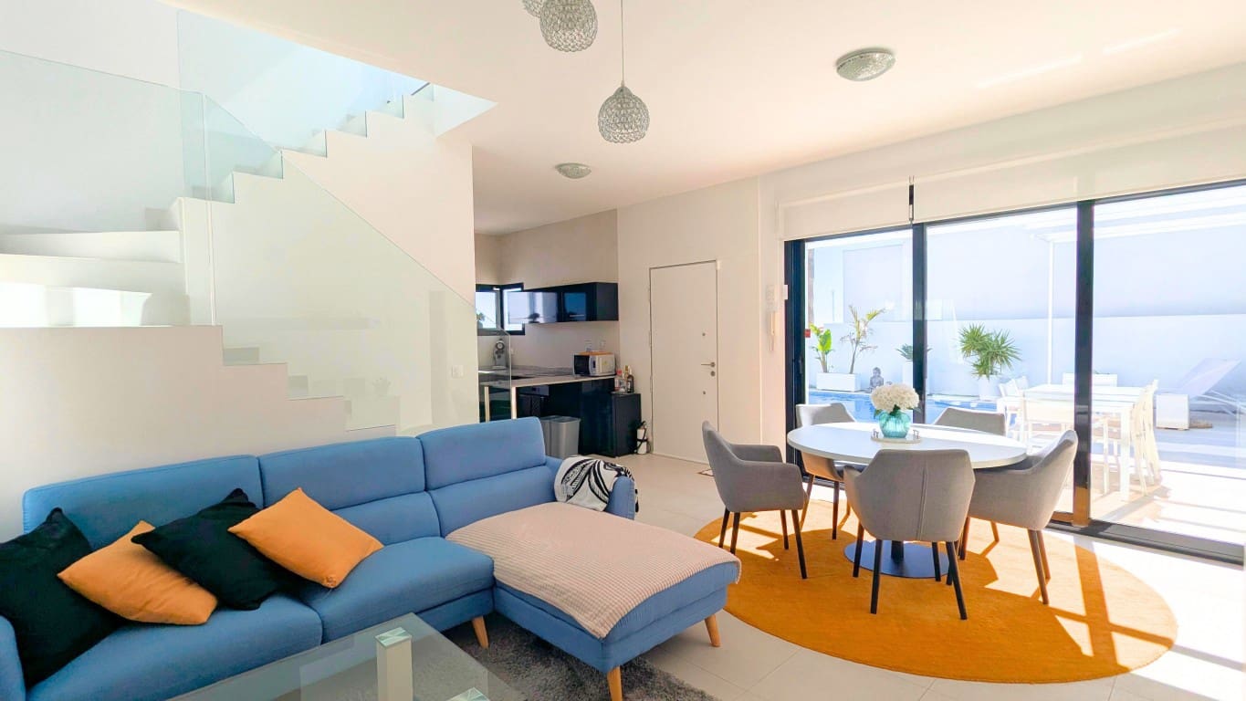 Chalet de 3 habitaciones en Ciudad Quesada en venta con piscina - 419.000 € (Ref: 9679175)