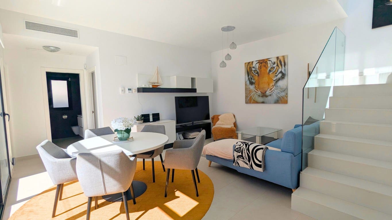 Chalet de 3 habitaciones en Ciudad Quesada en venta con piscina - 419.000 € (Ref: 9679175)