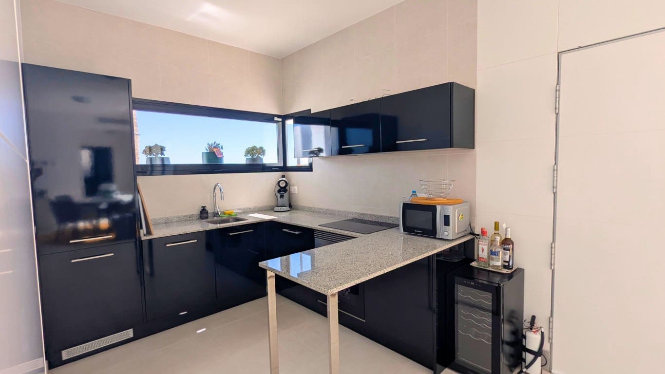 Chalet de 3 habitaciones en Ciudad Quesada en venta con piscina - 419.000 € (Ref: 9679175)