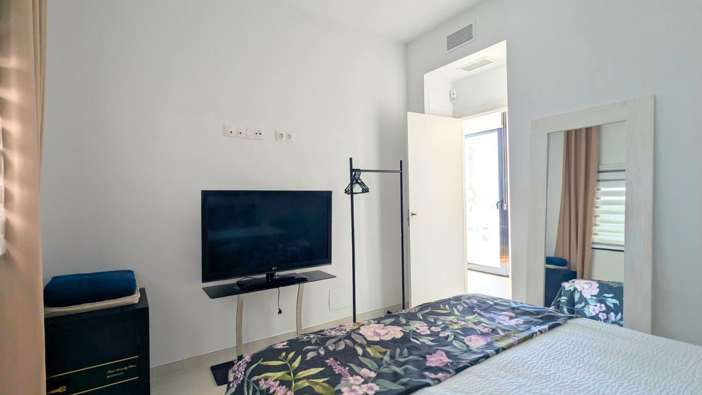 Chalet de 3 habitaciones en Ciudad Quesada en venta con piscina - 419.000 € (Ref: 9679175)