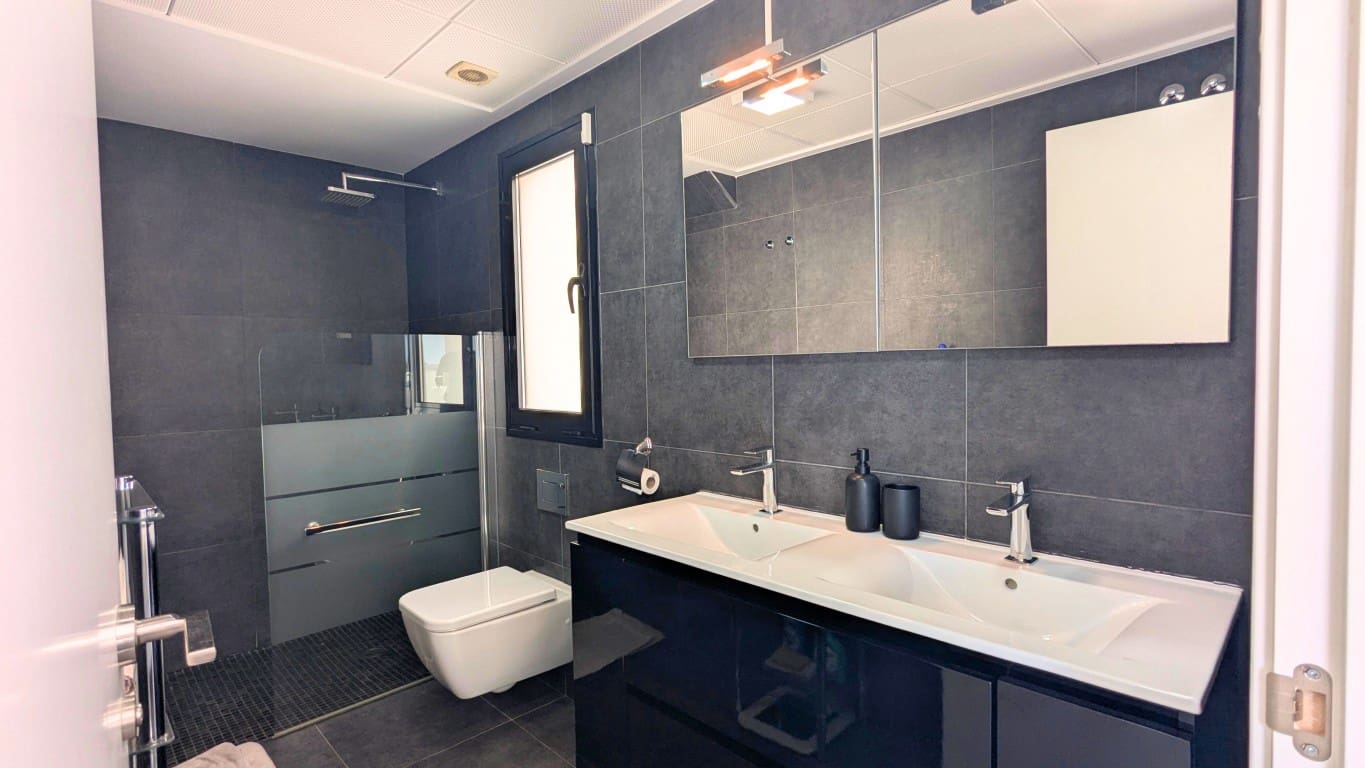 Chalet de 3 habitaciones en Ciudad Quesada en venta con piscina - 419.000 € (Ref: 9679175)