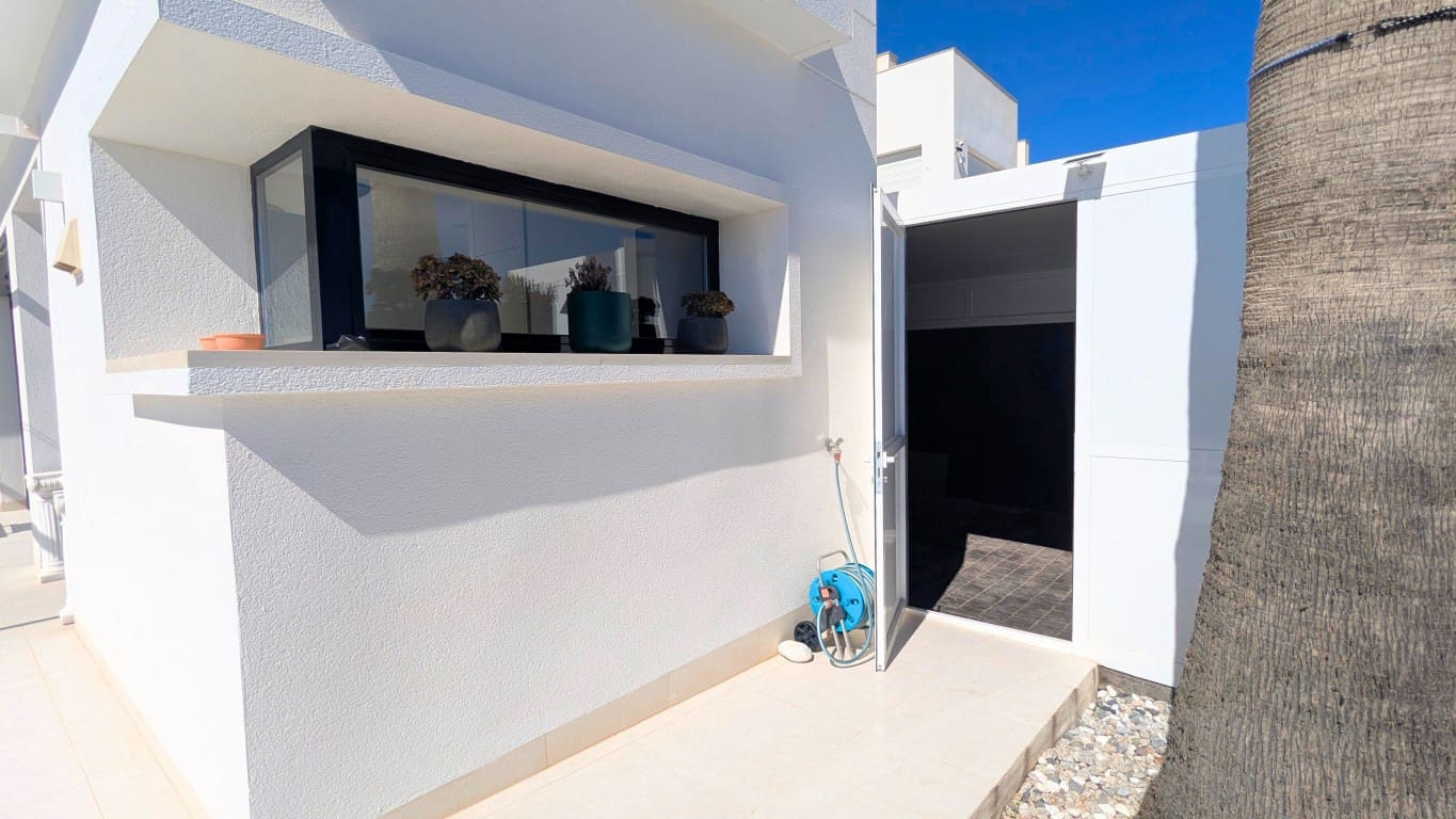 Chalet de 3 habitaciones en Ciudad Quesada en venta con piscina - 419.000 € (Ref: 9679175)