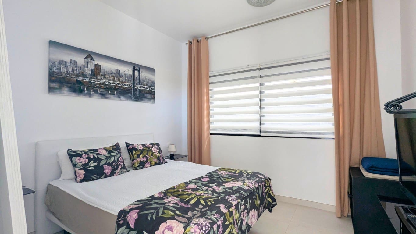 Chalet de 3 habitaciones en Ciudad Quesada en venta con piscina - 419.000 € (Ref: 9679175)