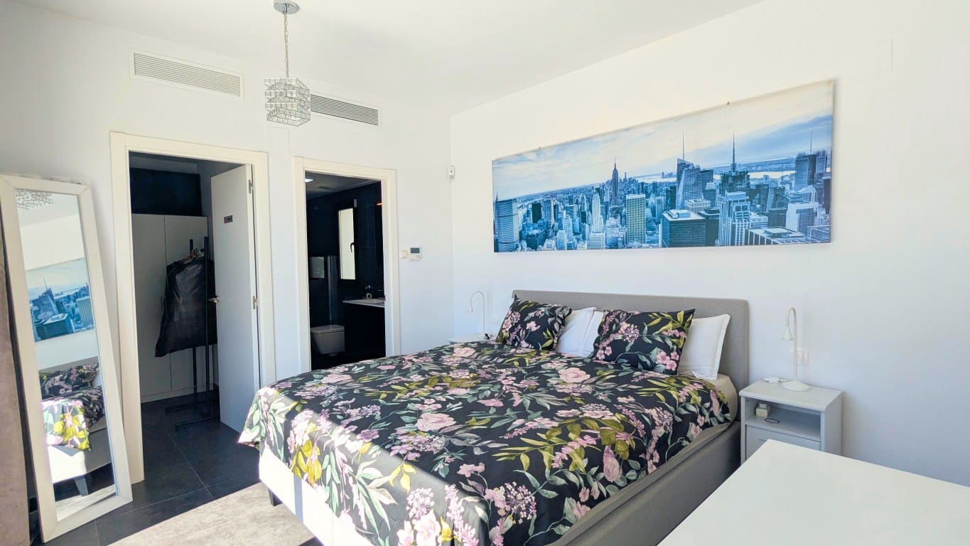 Chalet de 3 habitaciones en Ciudad Quesada en venta con piscina - 419.000 € (Ref: 9679175)