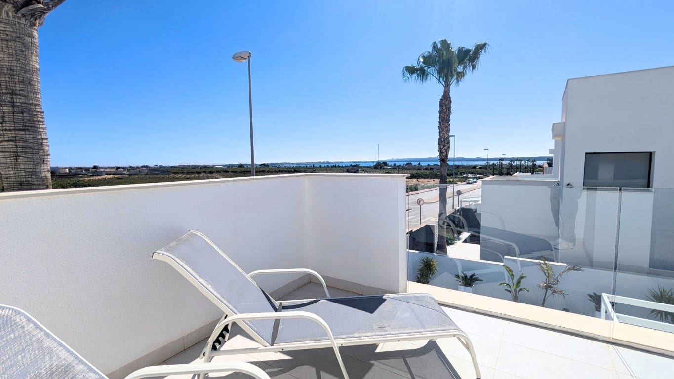 Chalet de 3 habitaciones en Ciudad Quesada en venta con piscina - 419.000 € (Ref: 9679175)